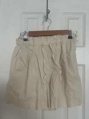 Uniqlo Linen and Cotton Blend Paperbag Drawstring Shorts